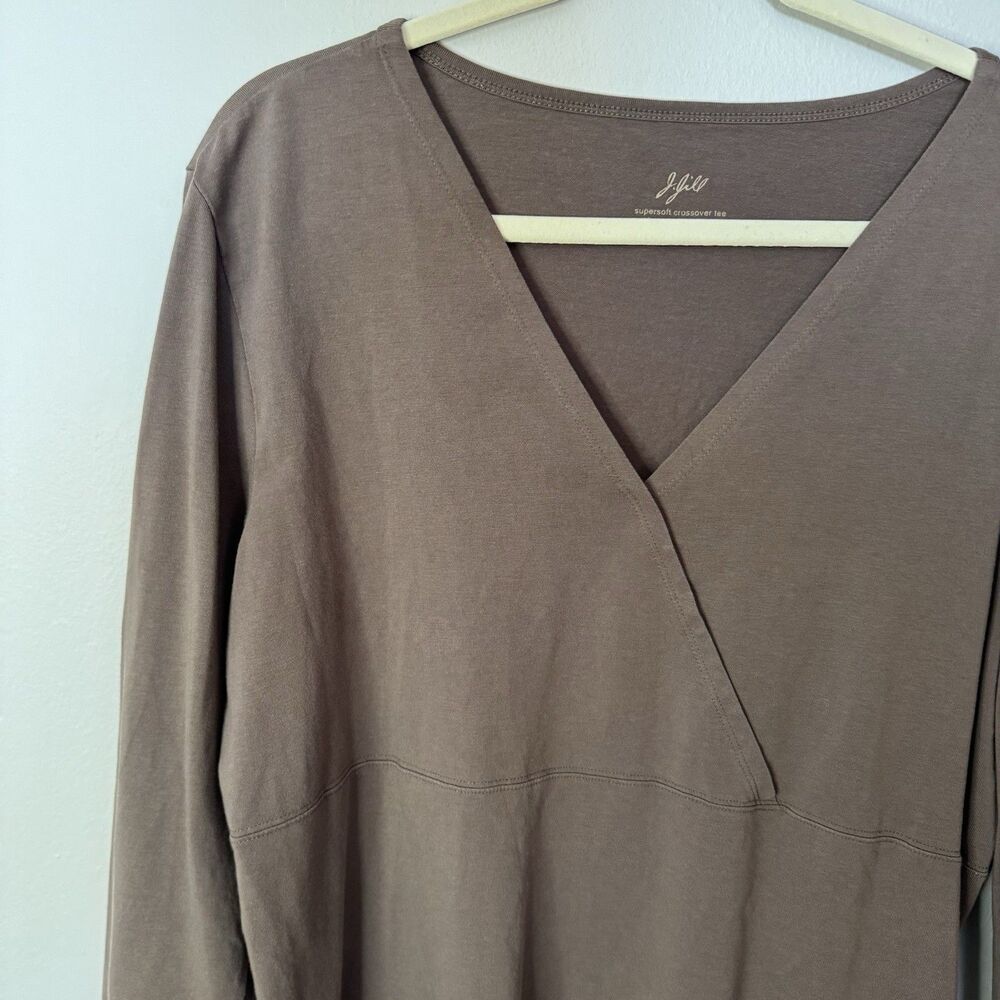 J Jill SuperSoft Crossover Tee XL Brown Shirt Super Soft Classic Casual V-Neck - Picture 11 of 12